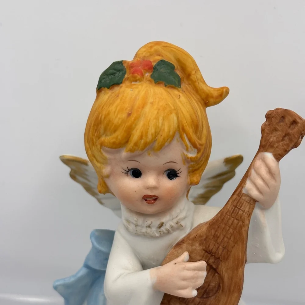 Vintage 1970s Homco 5551 Christmas Angel Figurine Mandolin Lute Porcelain